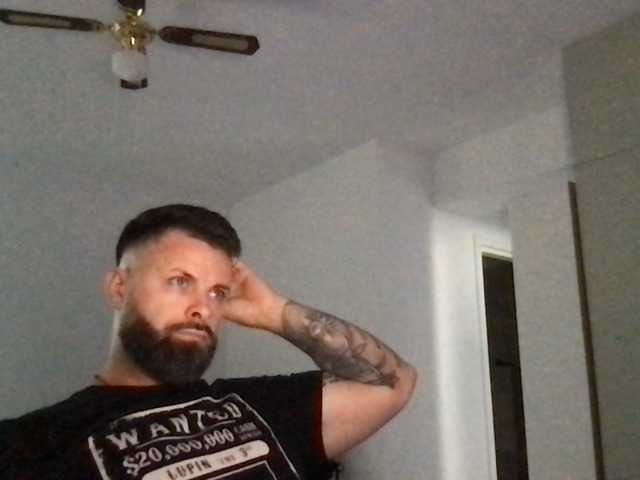 Live sex webcam photo for JhonnySparks #275652811