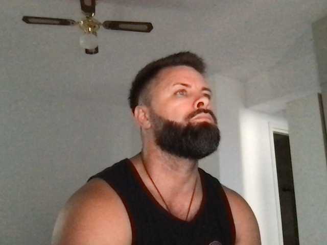 Live sex webcam photo for JhonnySparks #275688529