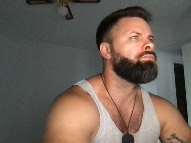 Live sex webcam photo for JhonnySparks #275704234