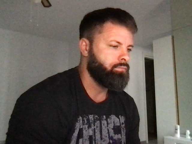 Live sex webcam photo for JhonnySparks #275955697