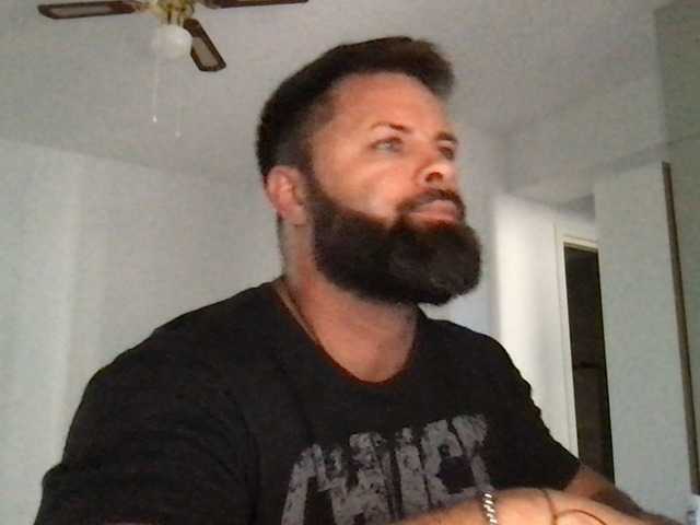 Live sex webcam photo for JhonnySparks #275995430