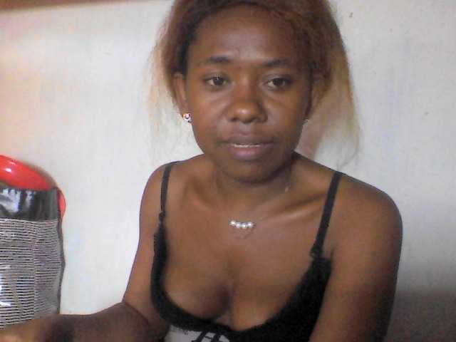 Live sex webcam photo for Jianah #278121956