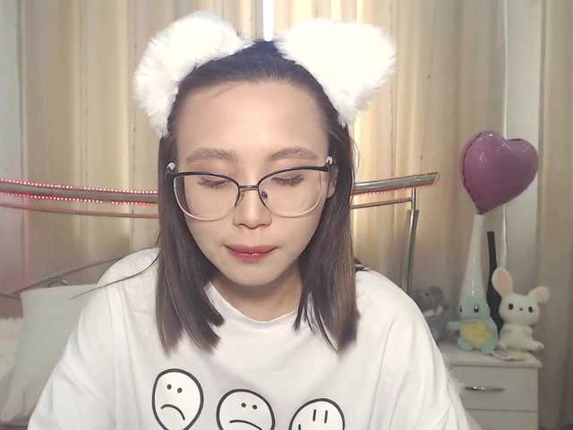 Live sex webcam photo for JiinAae #274215879