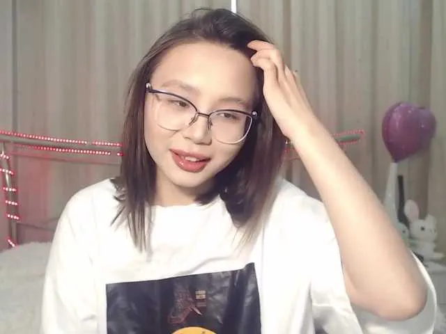 Live sex webcam photo for JiinAae #274234432