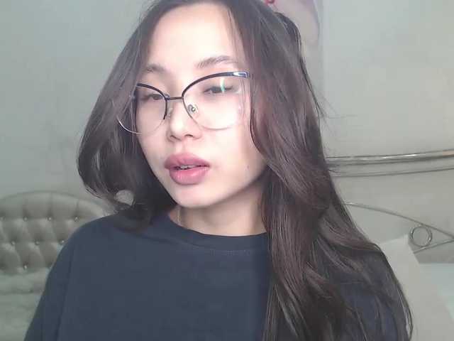 Live sex webcam photo for JiinAae #275660955