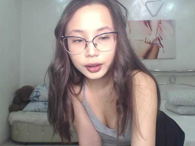 Live sex webcam photo for JiinAae #275772960