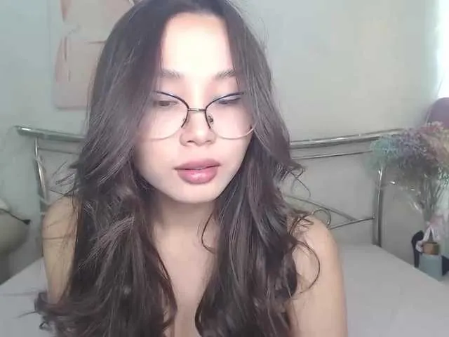 Live sex webcam photo for JiinAae #276310403