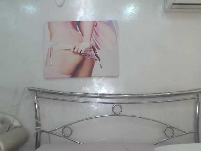 Live sex webcam photo for JiinAae #276367417