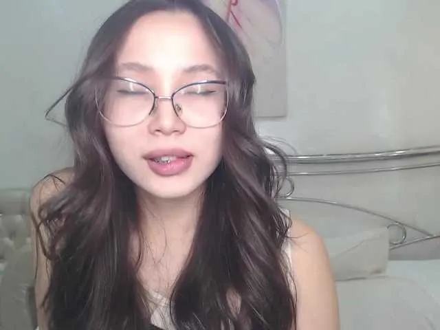 Live sex webcam photo for JiinAae #276408769