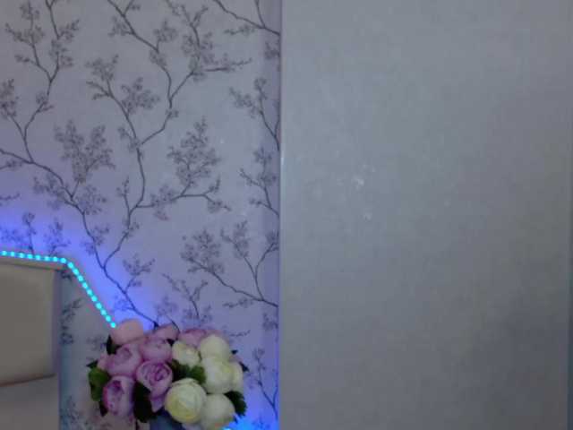 Live sex webcam photo for JiinAae #276765545