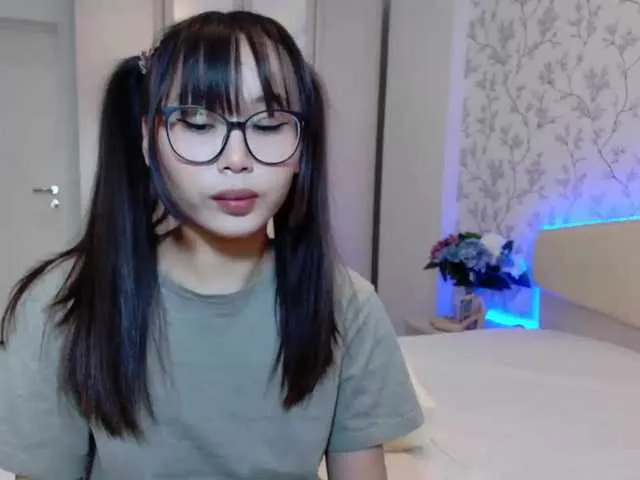 Live sex webcam photo for JiinAae #276871112