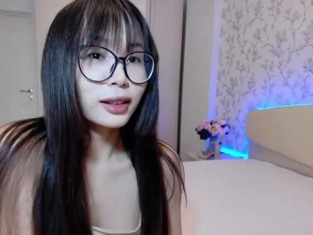 Live sex webcam photo for JiinAae #277185525