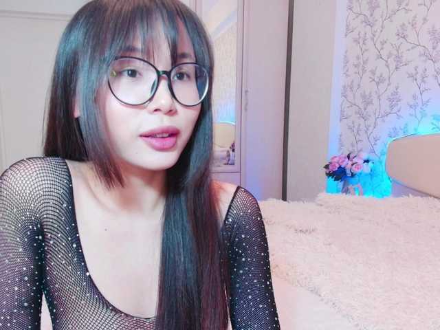 Live sex webcam photo for JiinAae #277379319