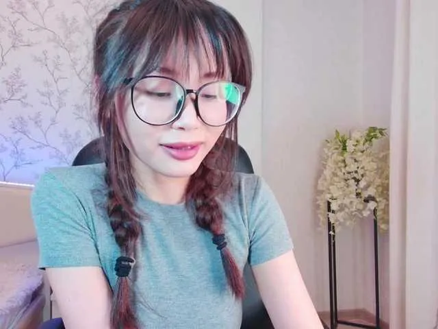 Live sex webcam photo for JiinAae #277917998