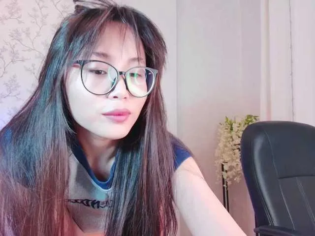 Live sex webcam photo for JiinAae #277924987