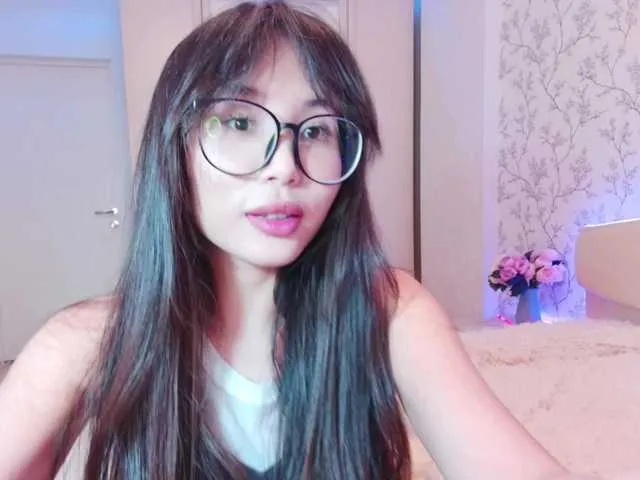 Live sex webcam photo for JiinAae #277940111