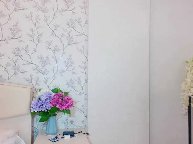 Live sex webcam photo for JiinAae #278128568