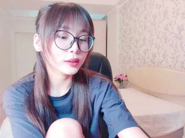 Live sex webcam photo for JiinAae #278145664