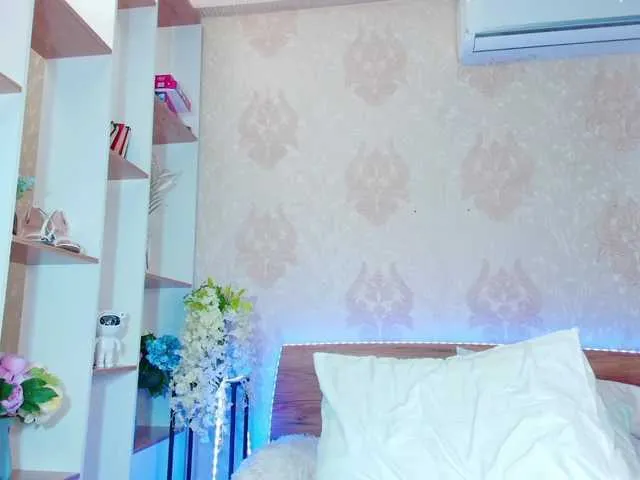 Live sex webcam photo for JiinAae #278236502