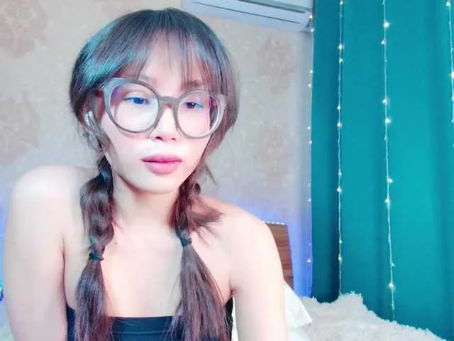 Live sex webcam photo for JiinAae #288292313