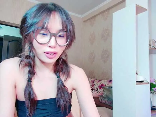 Live sex webcam photo for JiinAae #288312734