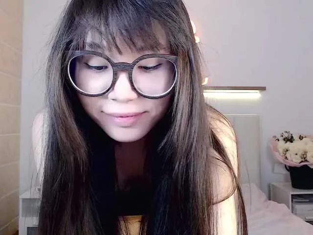 Live sex webcam photo for JiinAae #290188454