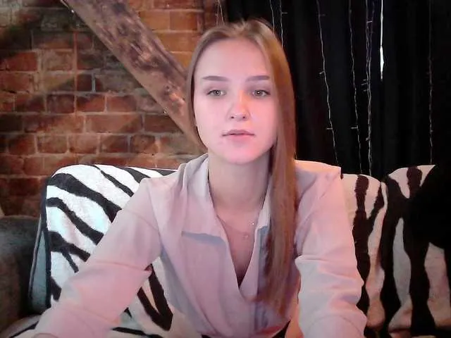 Live sex webcam photo for Jillian-Mel #291776207