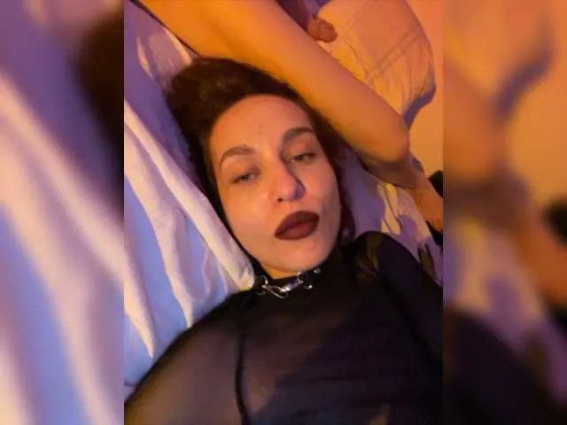 Live sex webcam photo for JillianCarlota #278105484