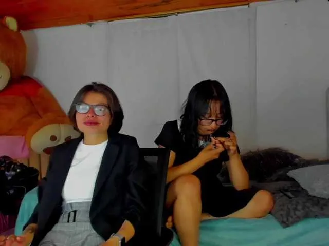 Live sex webcam photo for JinjerandJack #274122735