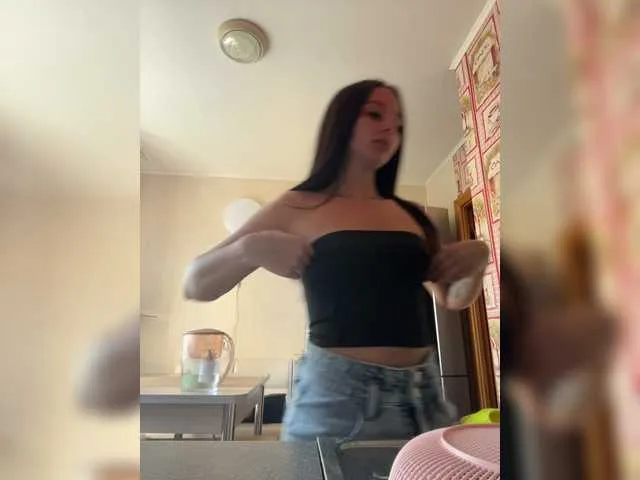 Live sex webcam photo for Jinny-lee #273761374