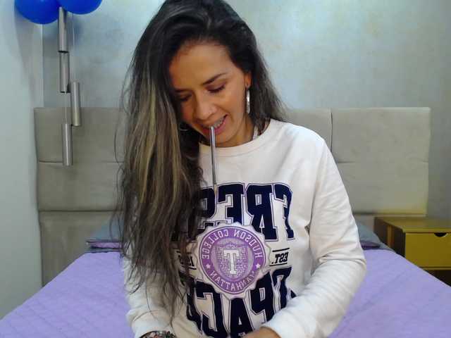 Live sex webcam photo for Jipsya #271883718