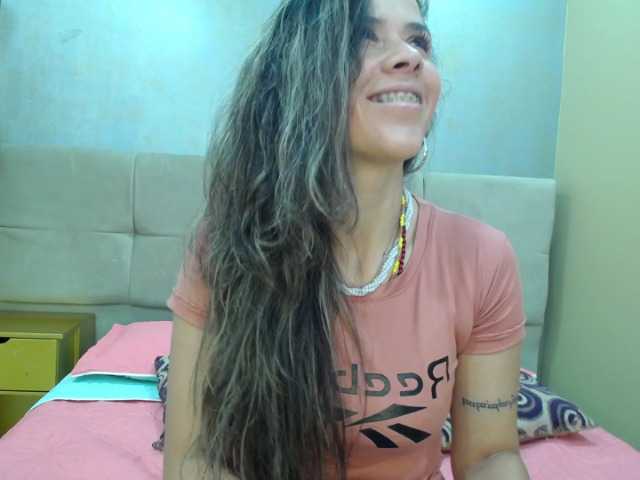 Live sex webcam photo for Jipsya #272008145