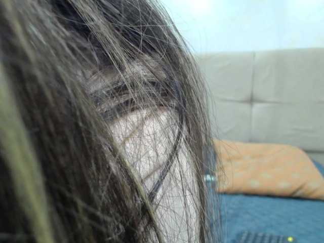 Live sex webcam photo for Jipsya #272319496