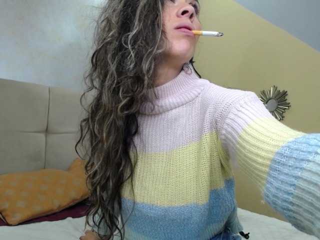 Live sex webcam photo for Jipsya #272489365