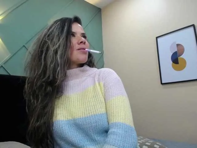 Live sex webcam photo for Jipsya #272682991