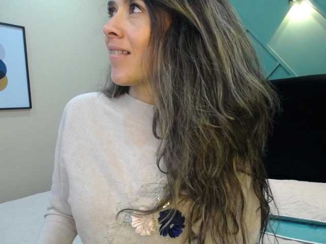 Live sex webcam photo for Jipsya #272774677