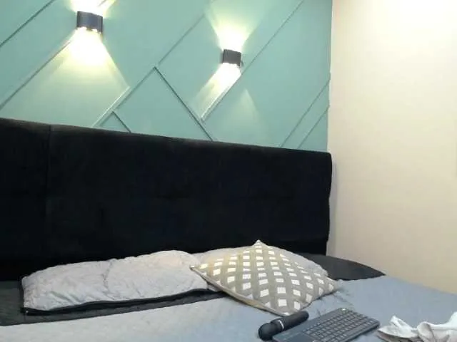 Live sex webcam photo for Jipsya #272837928