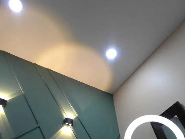 Live sex webcam photo for Jipsya #273355259