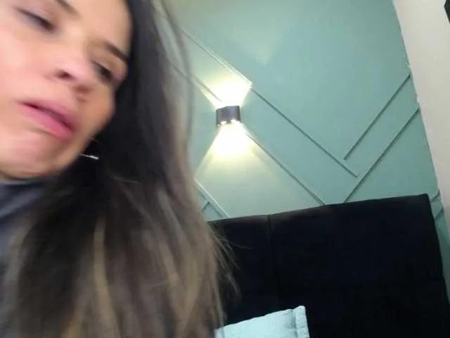 Live sex webcam photo for Jipsya #273390914