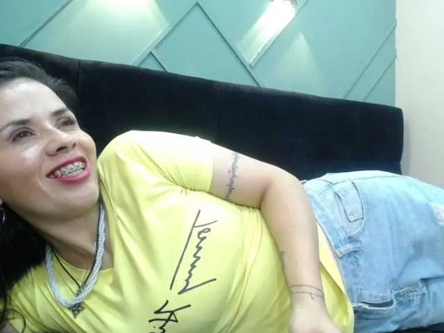 Live sex webcam photo for Jipsya #273548271