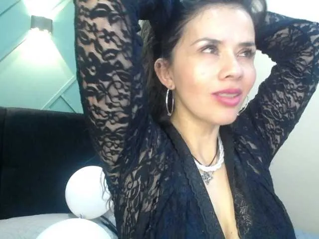 Live sex webcam photo for Jipsya #273599697