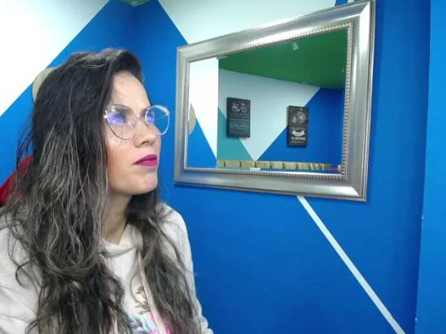 Live sex webcam photo for Jipsya #274137114