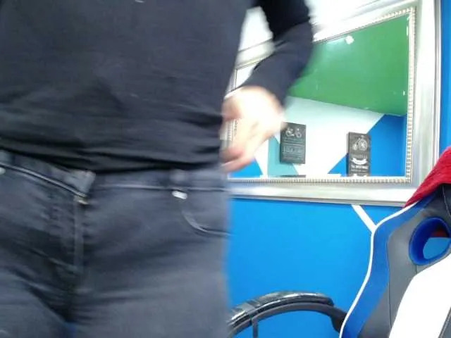 Live sex webcam photo for Jipsya #274220353