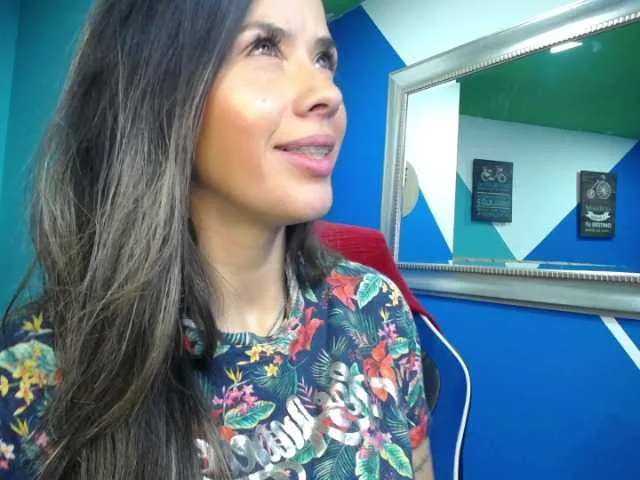 Live sex webcam photo for Jipsya #274330714