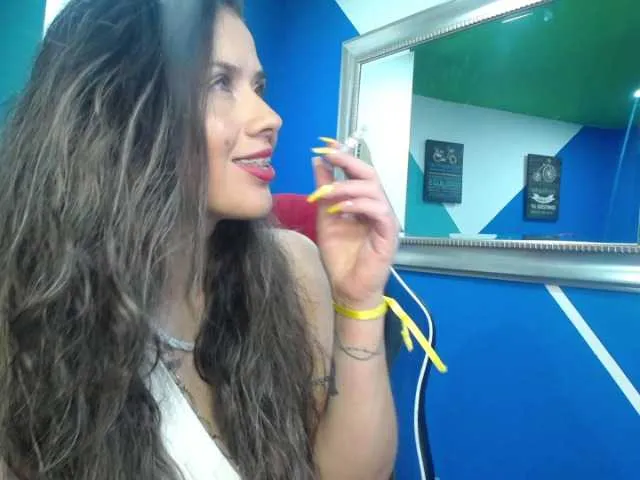 Live sex webcam photo for Jipsya #274353114