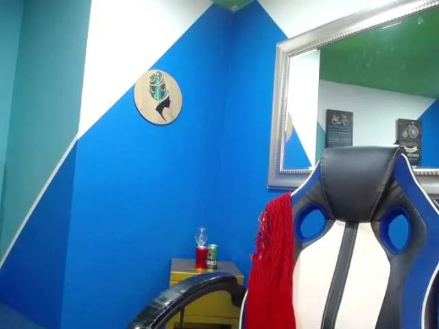 Live sex webcam photo for Jipsya #274412383