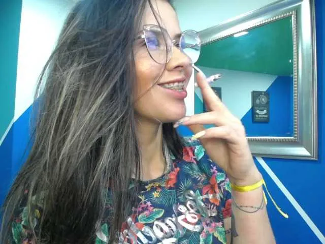 Live sex webcam photo for Jipsya #274564580