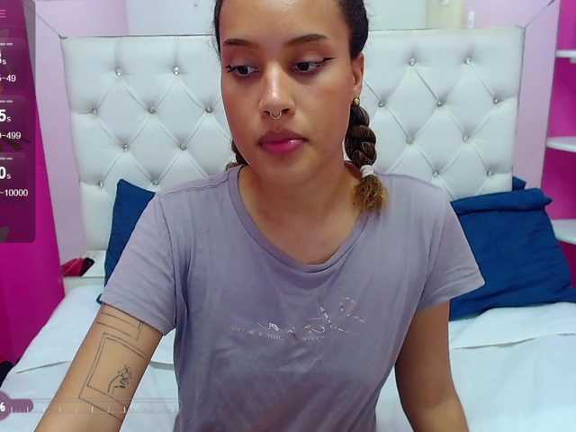 Live sex webcam photo for JiruValentine #276720971