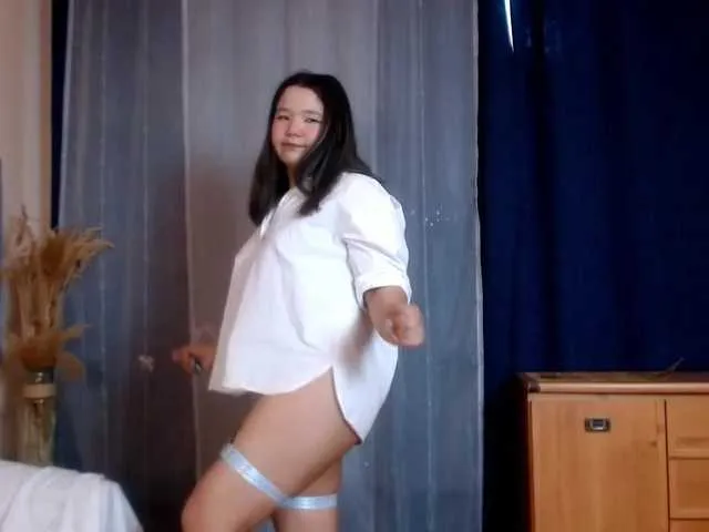 Live sex webcam photo for Jisoo20 #276266920