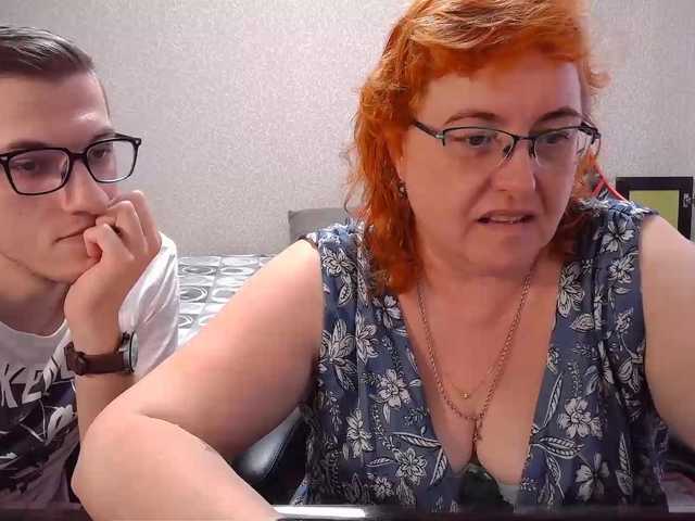 Live sex webcam photo for JoAndNeighbour #275903059